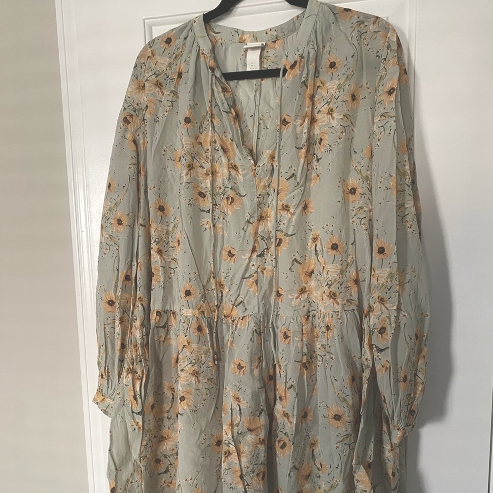 H&M Flowy Spring Dress